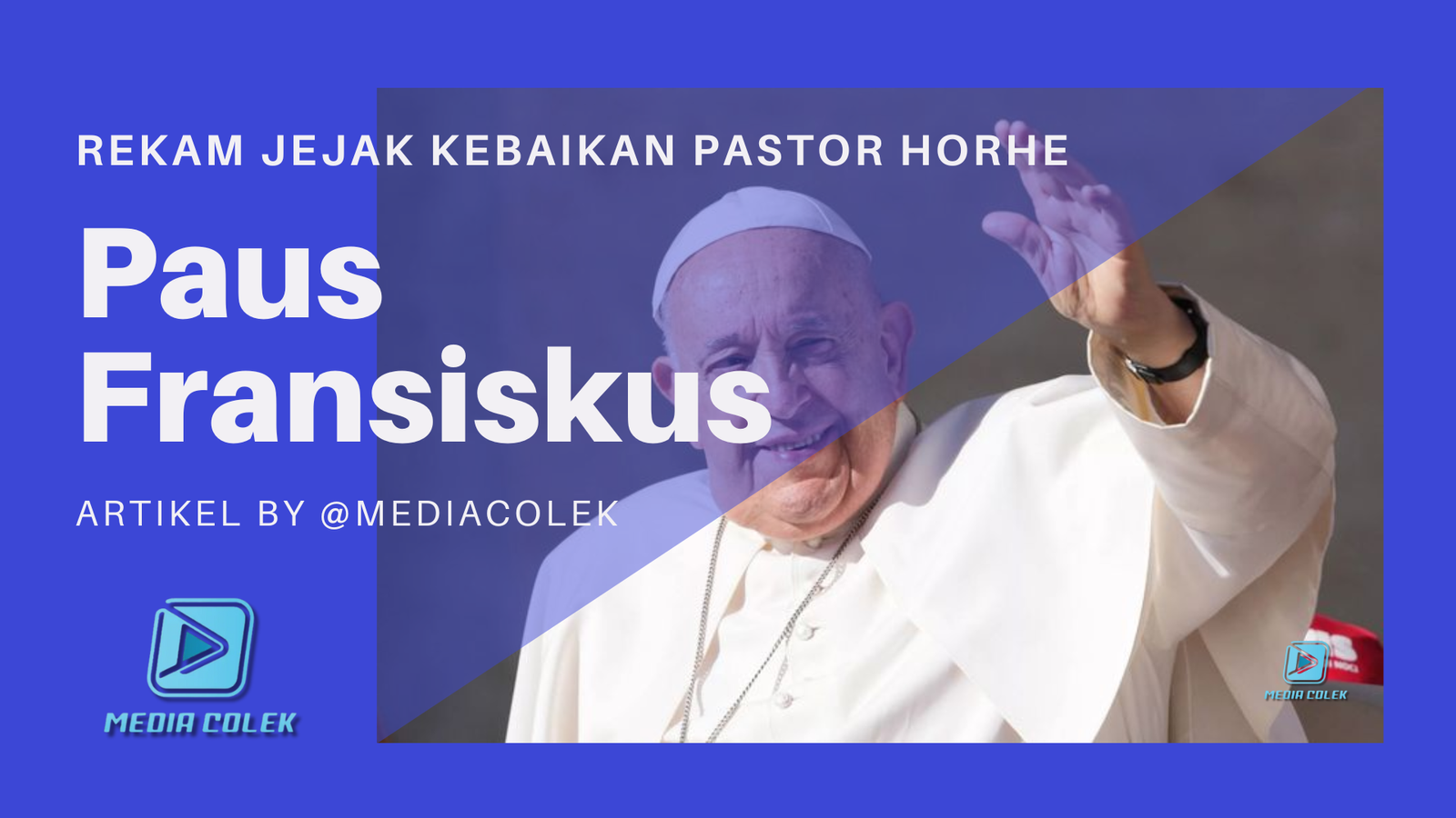 Paus Fransiskus tersenyum dan melambaikan tangan kepada umat