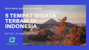 Pemandangan alam indah dari salah satu tempat wisata terbaik di Indonesia, dengan pegunungan dan langit biru.